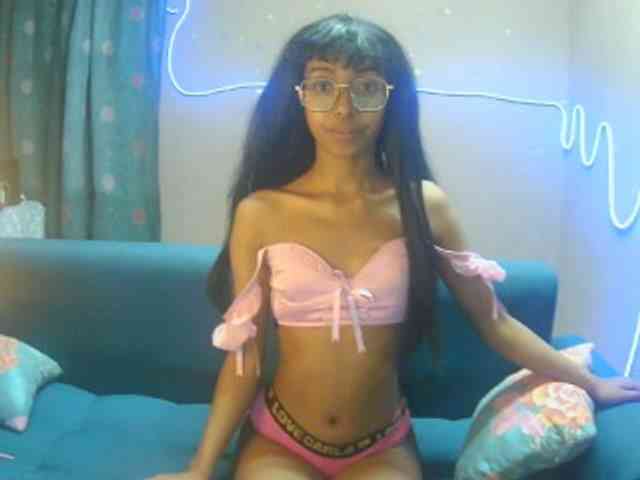 Marinahgrey webcam