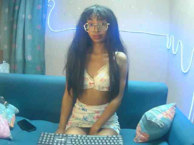 Marinahgrey webcam