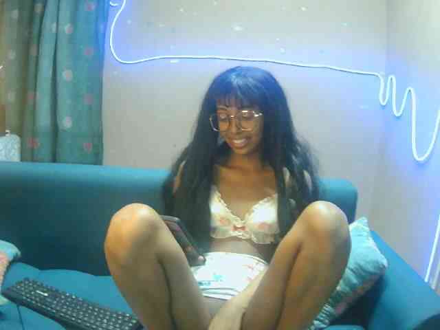 Marinahgrey webcam