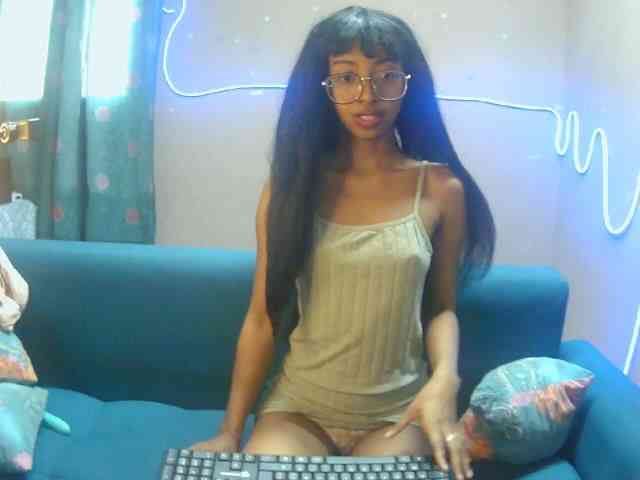 Marinahgrey webcam