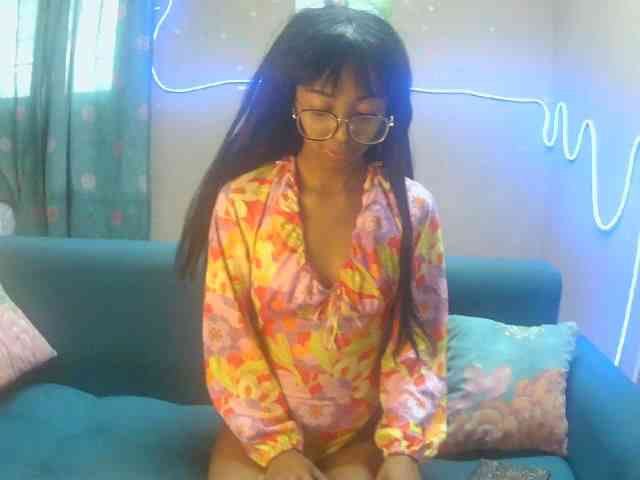 Marinahgrey Live Webcam on BongaCams