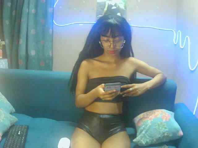 Marinahgrey Live Webcam on BongaCams