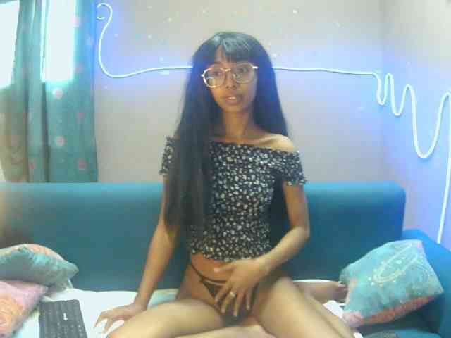 Marinahgrey webcam