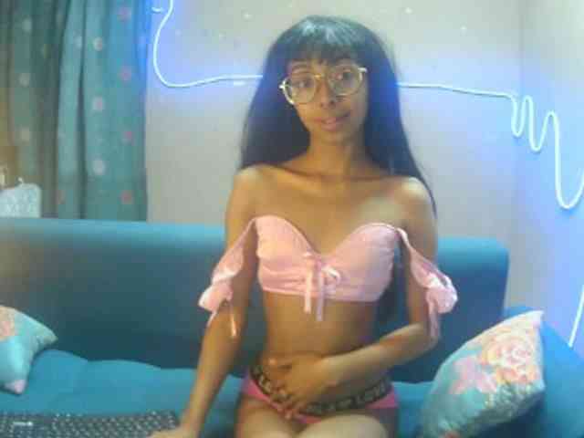 Marinahgrey webcam