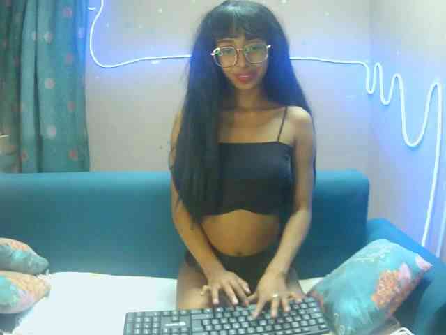 Marinahgrey webcam