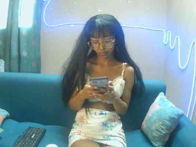 Marinahgrey webcam