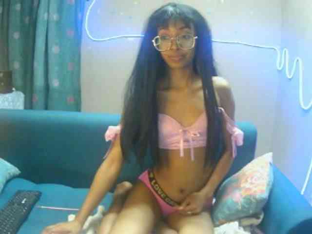 Marinahgrey webcam