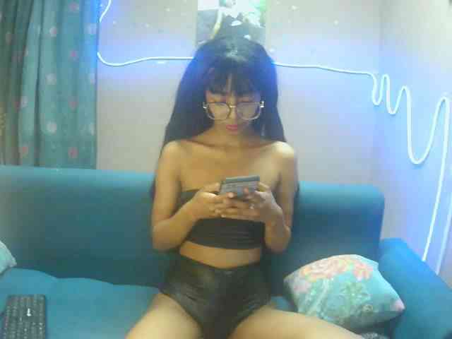 Marinahgrey Live Webcam on BongaCams