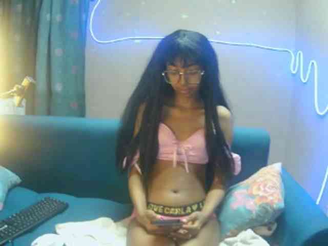 Marinahgrey webcam