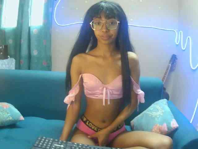 Marinahgrey webcam