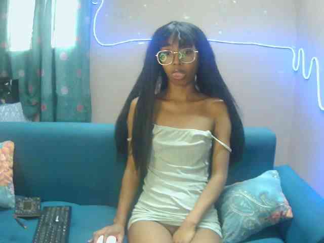 Marinahgrey webcam