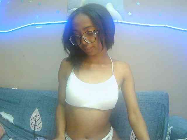 Marinahgrey Live Webcam on BongaCams