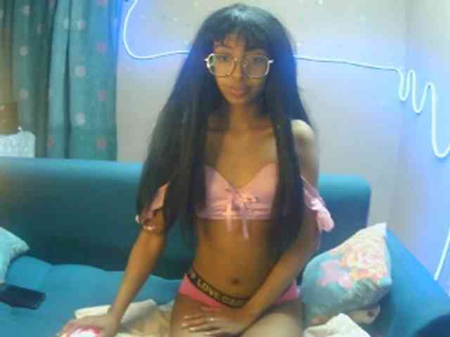 Marinahgrey webcam