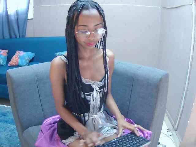 Marinahgrey webcam
