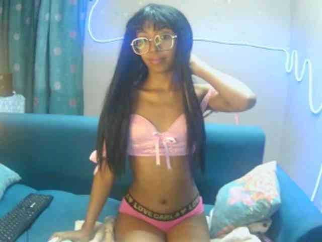Marinahgrey webcam