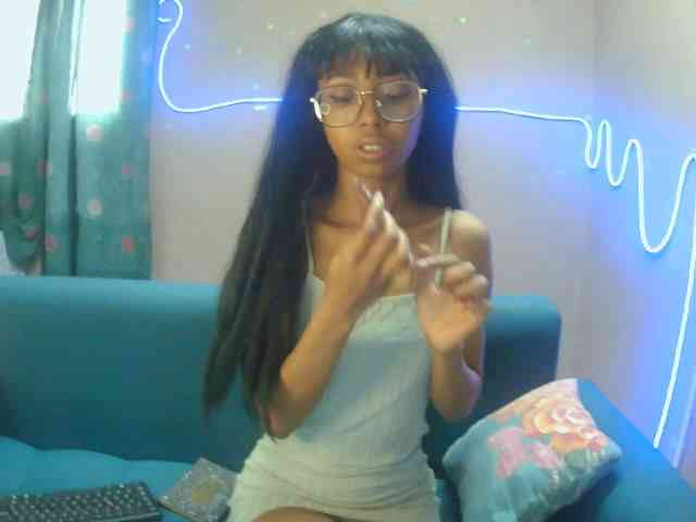 Marinahgrey webcam