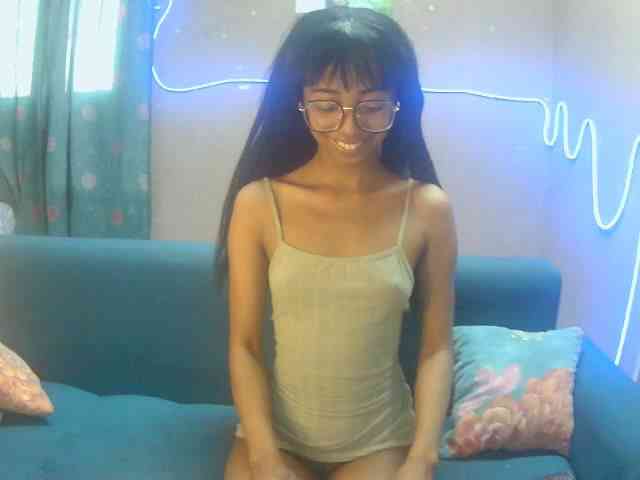 Marinahgrey Live Webcam on BongaCams