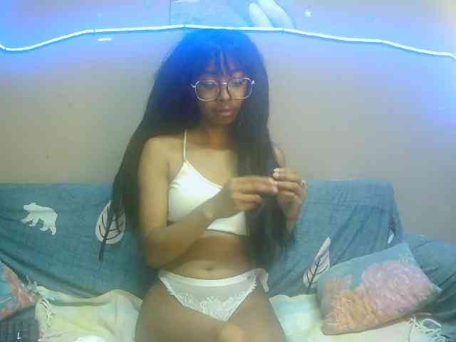 Marinahgrey Live Webcam on BongaCams