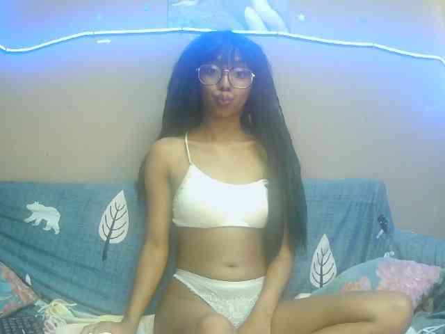 Marinahgrey Live Webcam on BongaCams