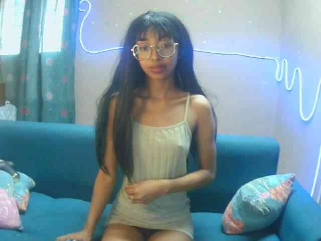 Marinahgrey webcam