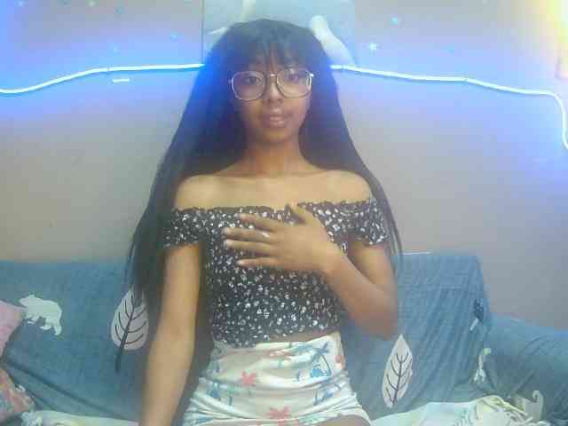 Marinahgrey Live Webcam on BongaCams