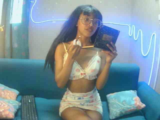 Marinahgrey webcam