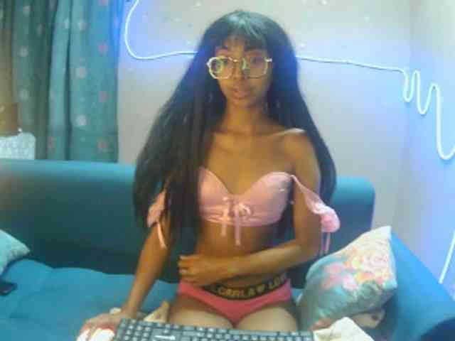 Marinahgrey webcam