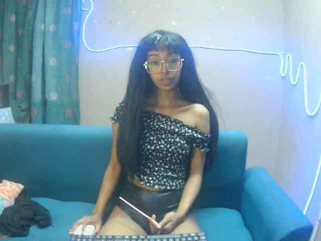 Marinahgrey webcam