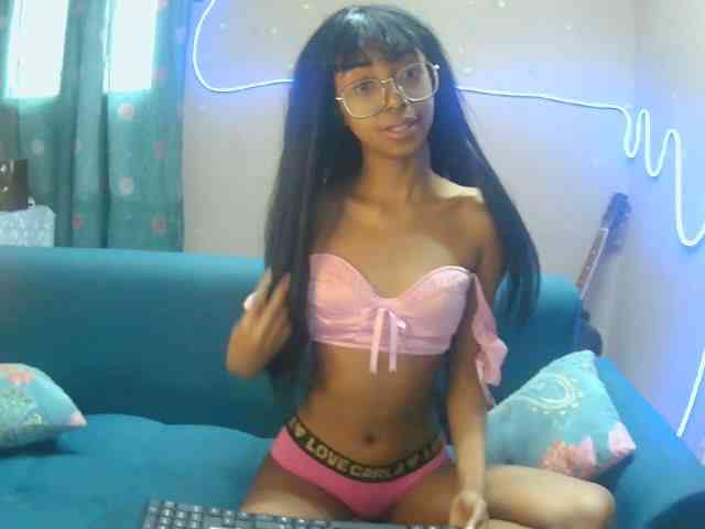 Marinahgrey webcam