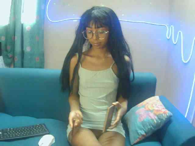 Marinahgrey webcam