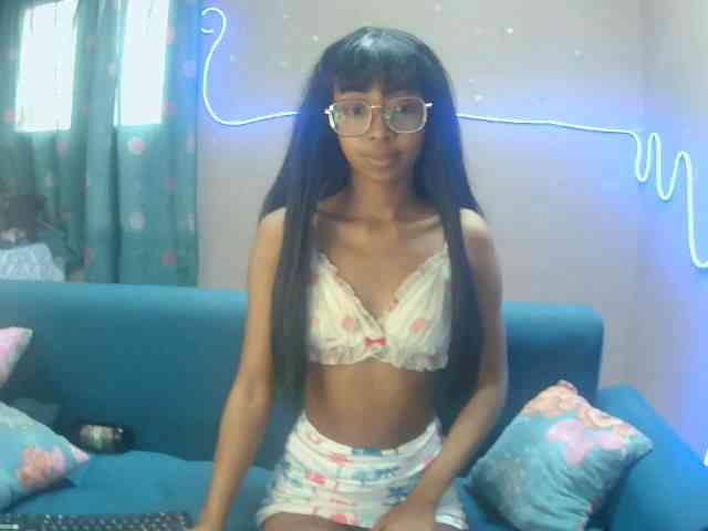 Marinahgrey webcam