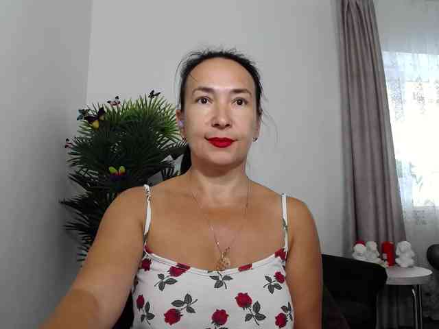 LikaLady webcam