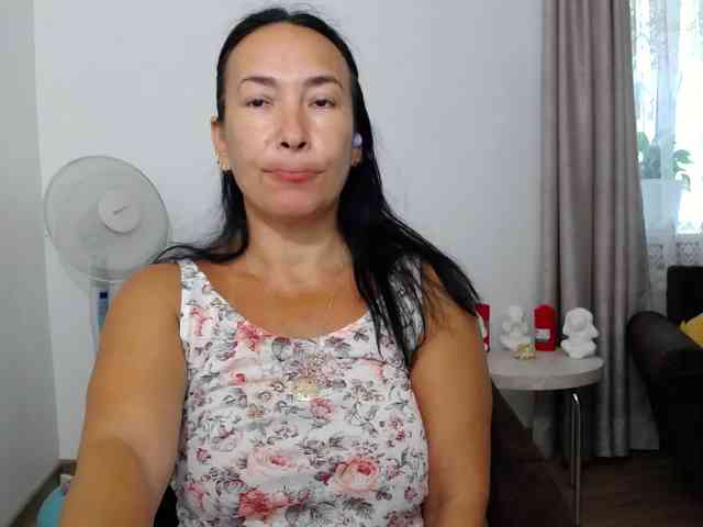 LikaLady webcam