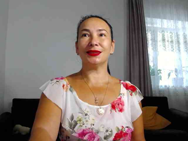 LikaLady webcam