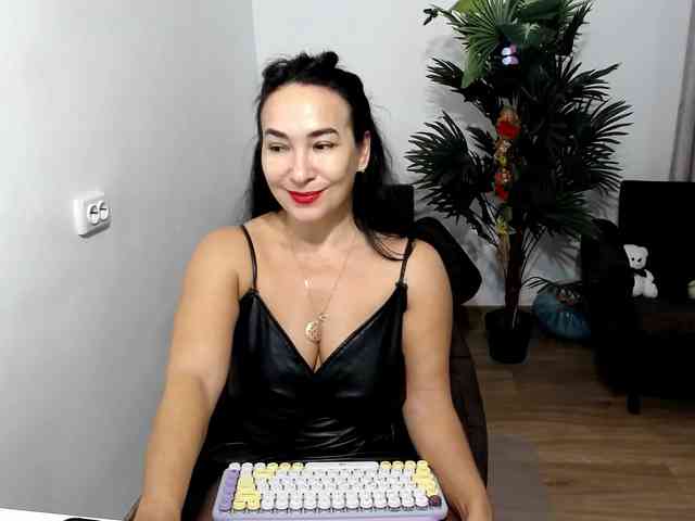 LikaLady webcam