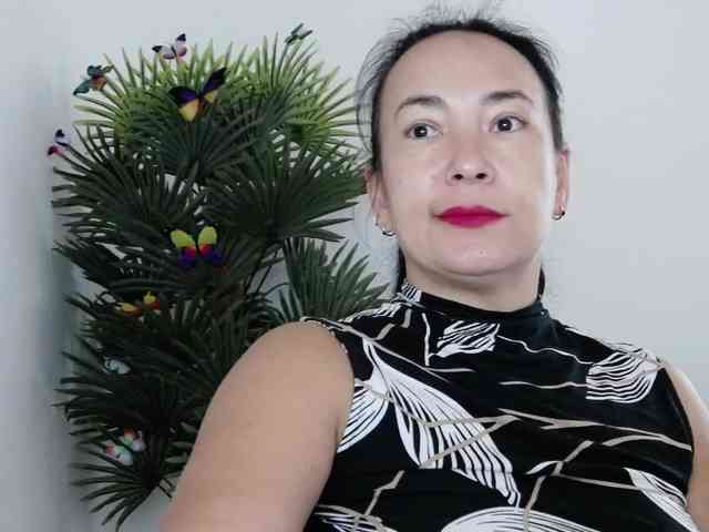 LikaLady webcam
