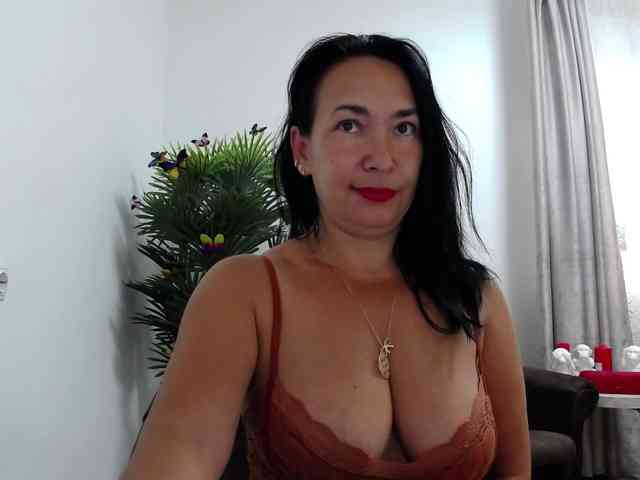 LikaLady webcam