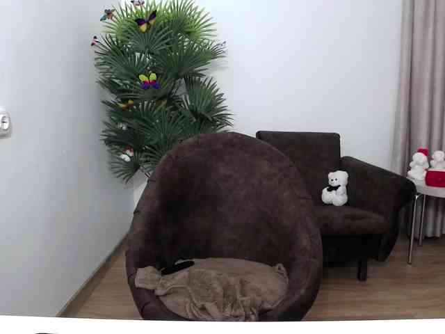 LikaLady webcam