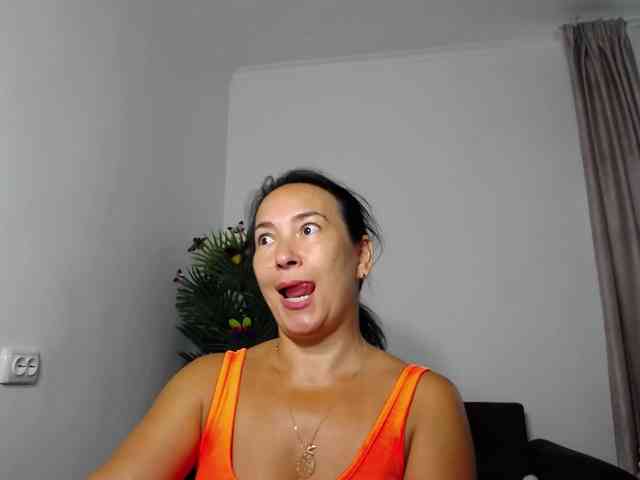LikaLady webcam