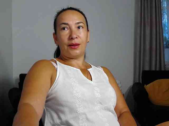 LikaLady webcam