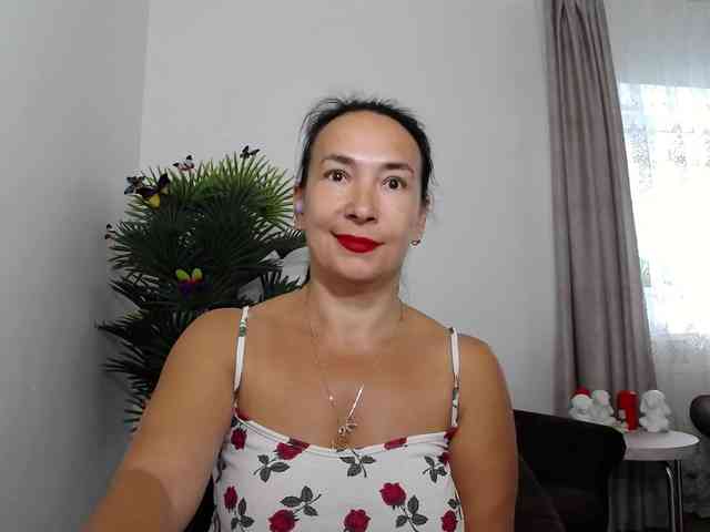 LikaLady webcam
