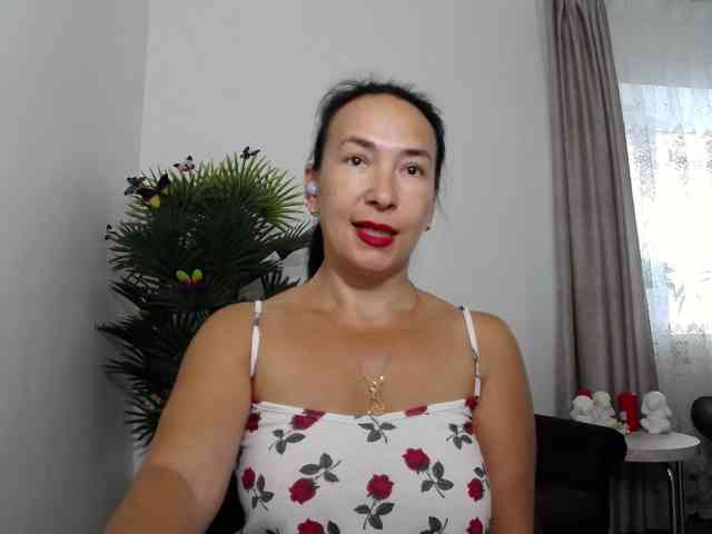 LikaLady webcam
