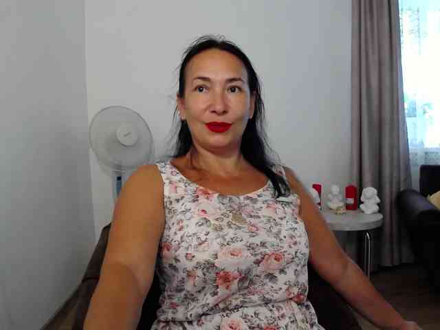 LikaLady webcam