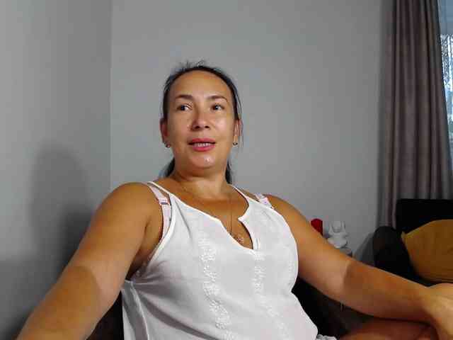 LikaLady webcam