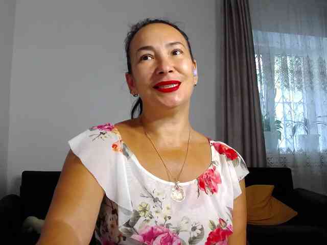 LikaLady webcam