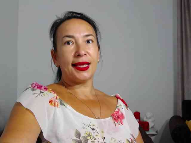 LikaLady webcam
