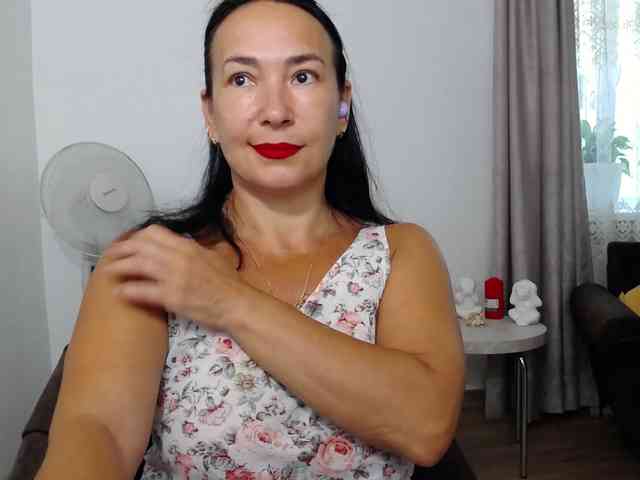 LikaLady webcam