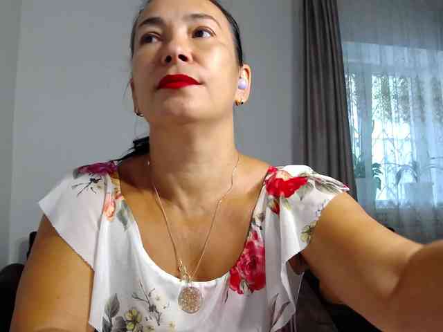 LikaLady webcam