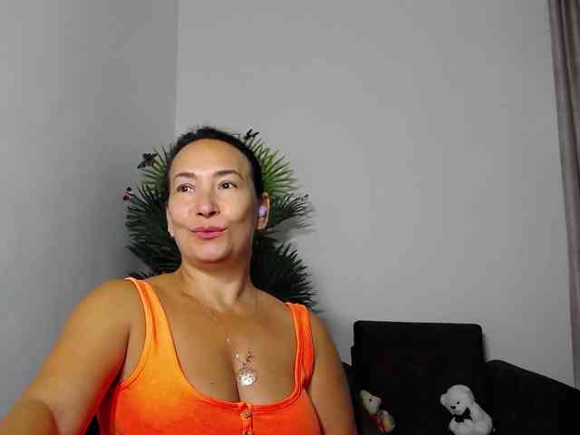 LikaLady webcam