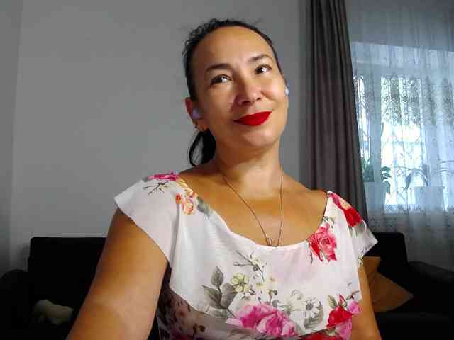 LikaLady webcam